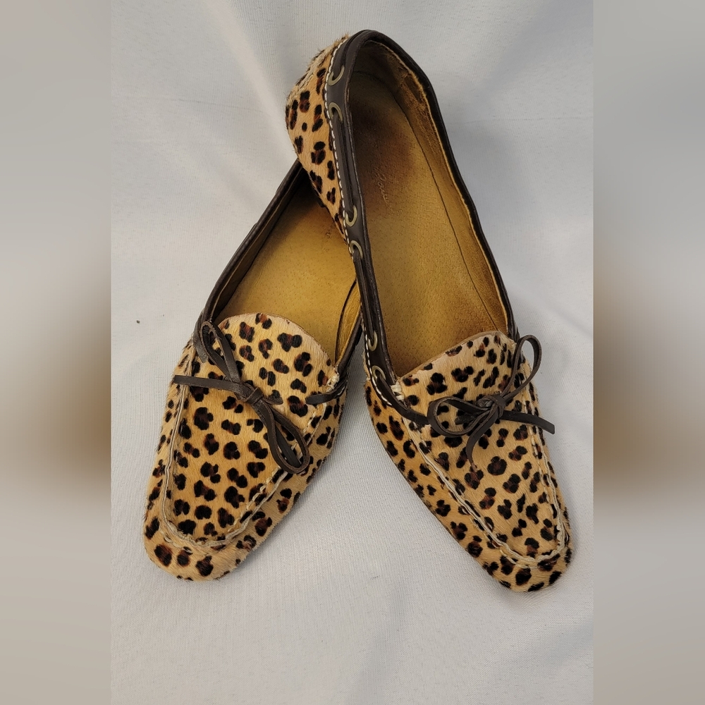 Eddie Bauer Cheetah/Leopard Print Kitty Heel Size 6M